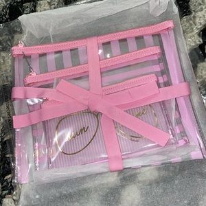 SOLD* Victorias Secret 3pc Makeup Bag Set NIB⭐️